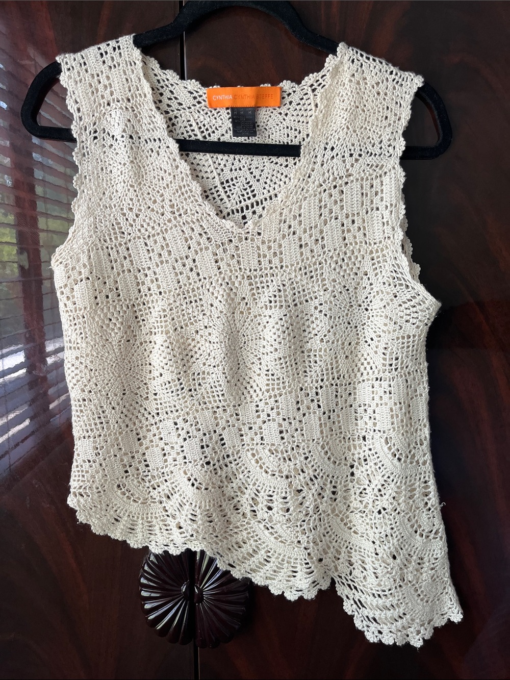 Cynthia Steffe Silk & Cashmere Cream Crochet V-Neck Sleeveless Top